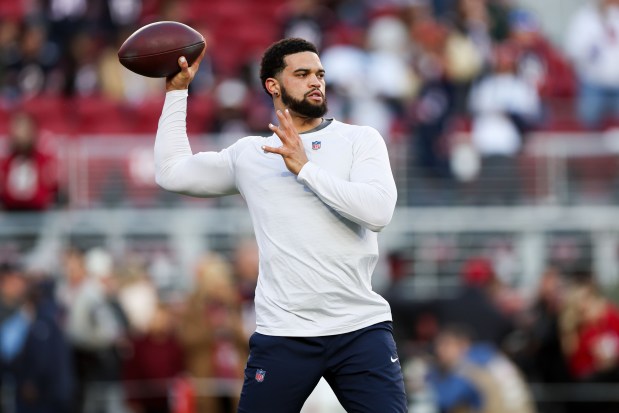 Bears quarterback Caleb Williams warms up before playing the 49ers on Sunday, Dec. 28, 2025, at Levi's Stadium in Santa Clara, Calif. (Armando L. Sanchez/Chicago Tribune)