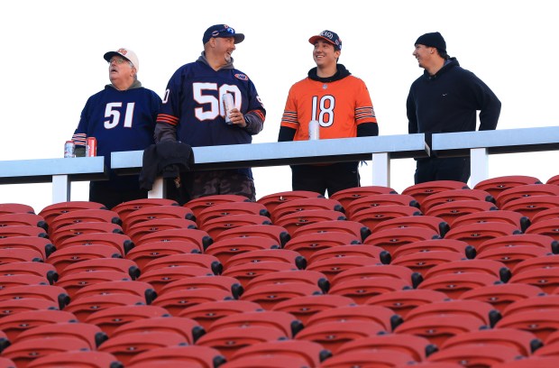 A group of Bears fans arrives early for a game against the 49ers on Sunday, Dec. 28, 2025, at Levi's Stadium in Santa Clara, Calif. (John J. Kim/Chicago Tribune)