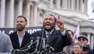 House squashes second attempt to impeach Trump from Rep. Al Green