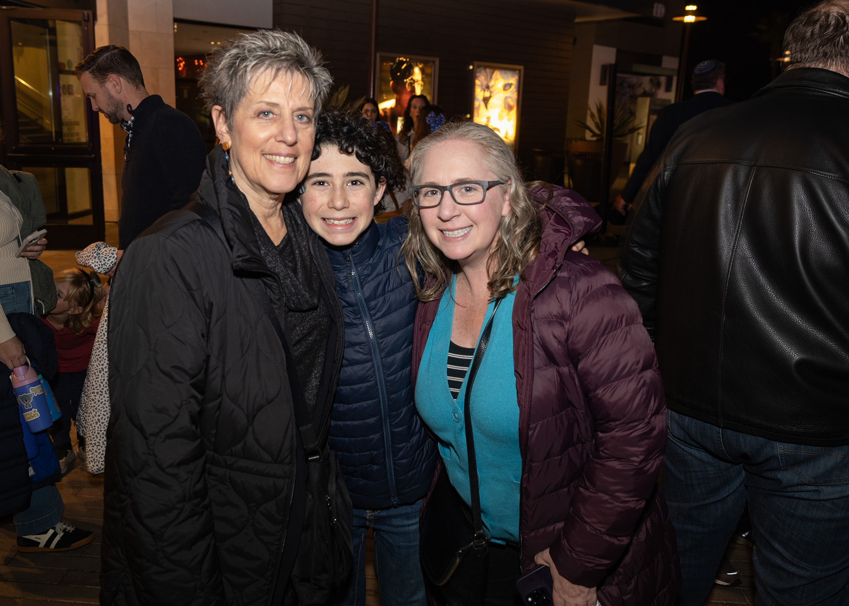 Joanne, Ari, and Sarah Gimbel (Jon Clark)