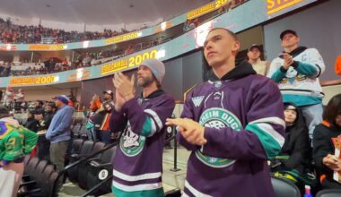 Anaheim Ducks off to hot start, much to fans' delight