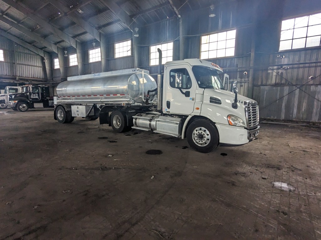 Eyewitness describes Oakland killing that centers on professional car thieves