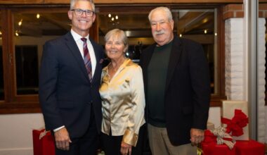 Community Resource Center holds annual Jingle & Mingle holiday fundraiser – San Diego Union-Tribune