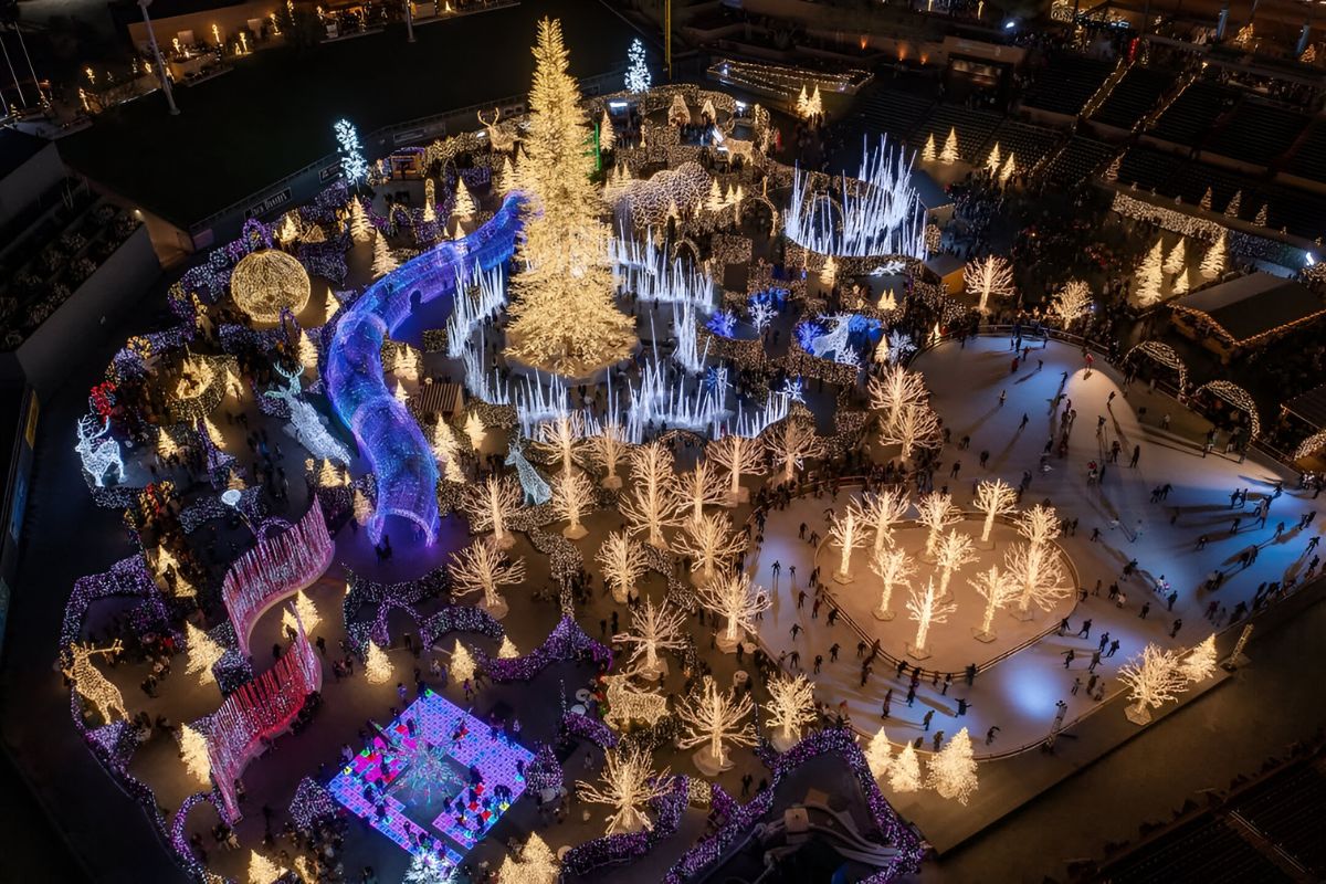 L.A. Count Is Home To The World’s Largest Christmas Light Maze — Spanning 10 Acres And Featuring An Ice Rink