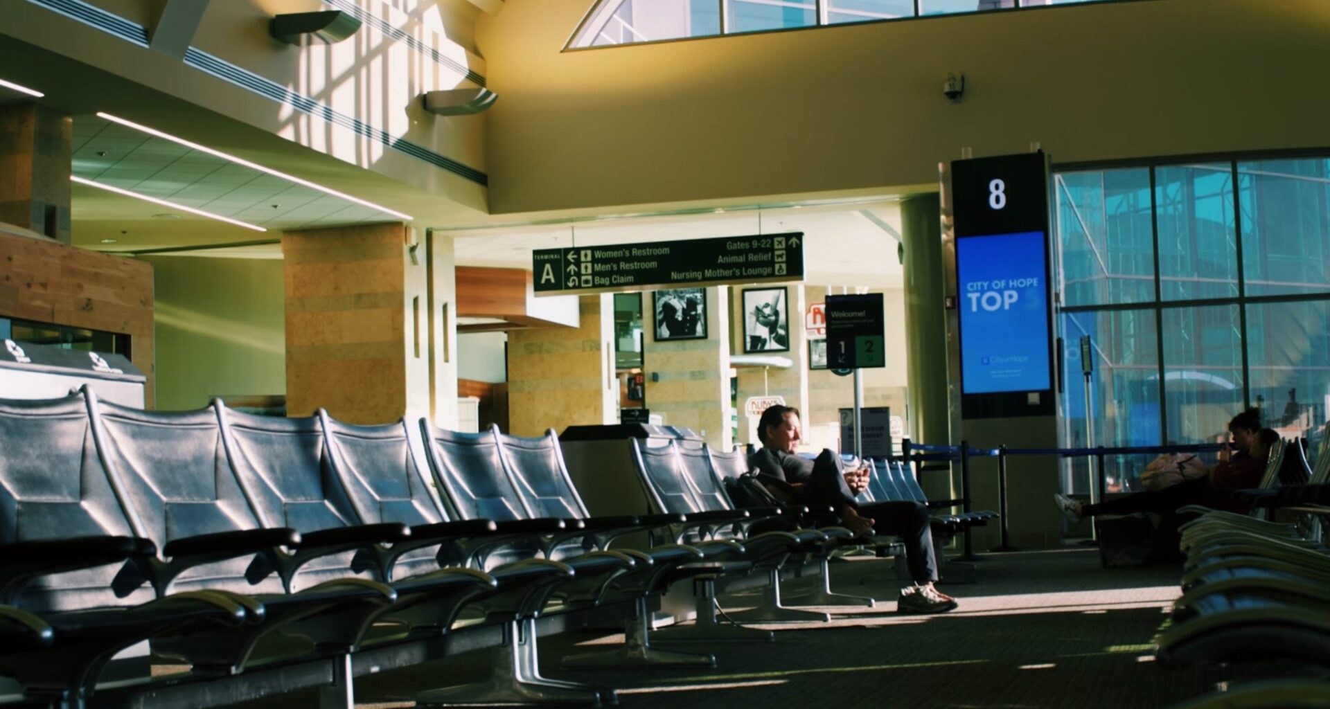 OC Supervisors Greenlight Private Bonds to Pay for Private Hangars