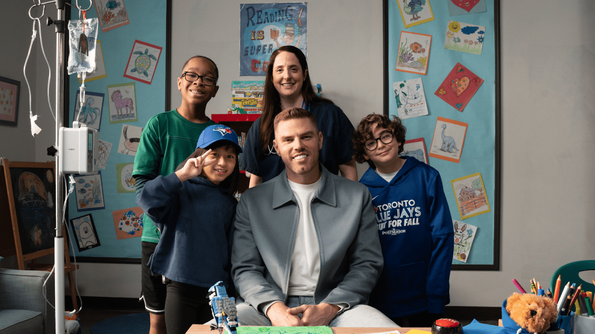 Dodgers’ Freddie Freeman gets trolled by Toronto kids in this Ryan Reynolds’ Holiday fundraiser video – NBC Los Angeles