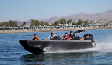 Local yacht clubs well-represented at Belmont Shore Christmas Parade – Press Telegram