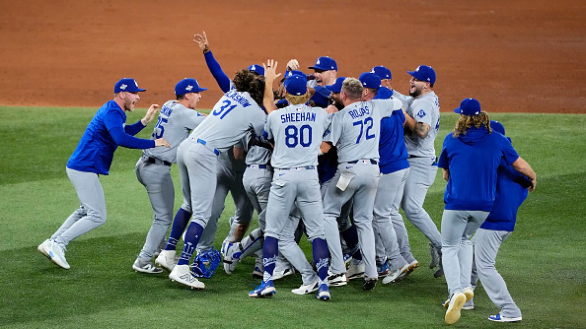 World Series hero re-signs with Dodgers on one-year deal, will retire after 2026 season – NBC Los Angeles