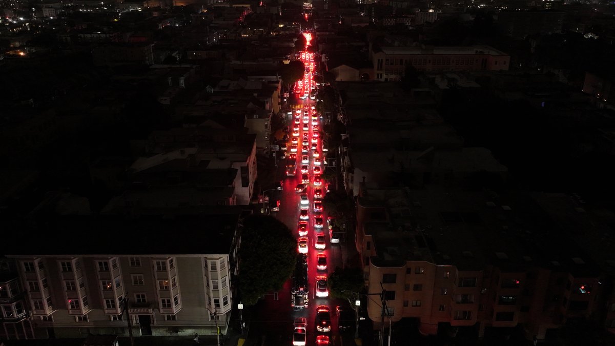 PG&E CEO promises compensation after San Francisco power outage – NBC Bay Area