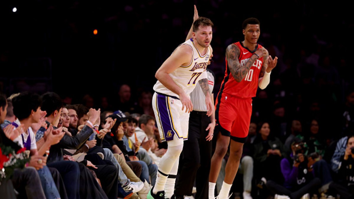 Rockets rout Lakers 119-96 in Christmas Day game that saw the return of Luka Dončić – NBC Los Angeles