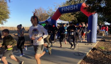 Clovis Rudolph Run brings fitness, festivity to Old Town Trail