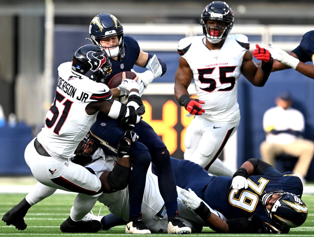 Chargers O-line, receivers, special teams all get Fs