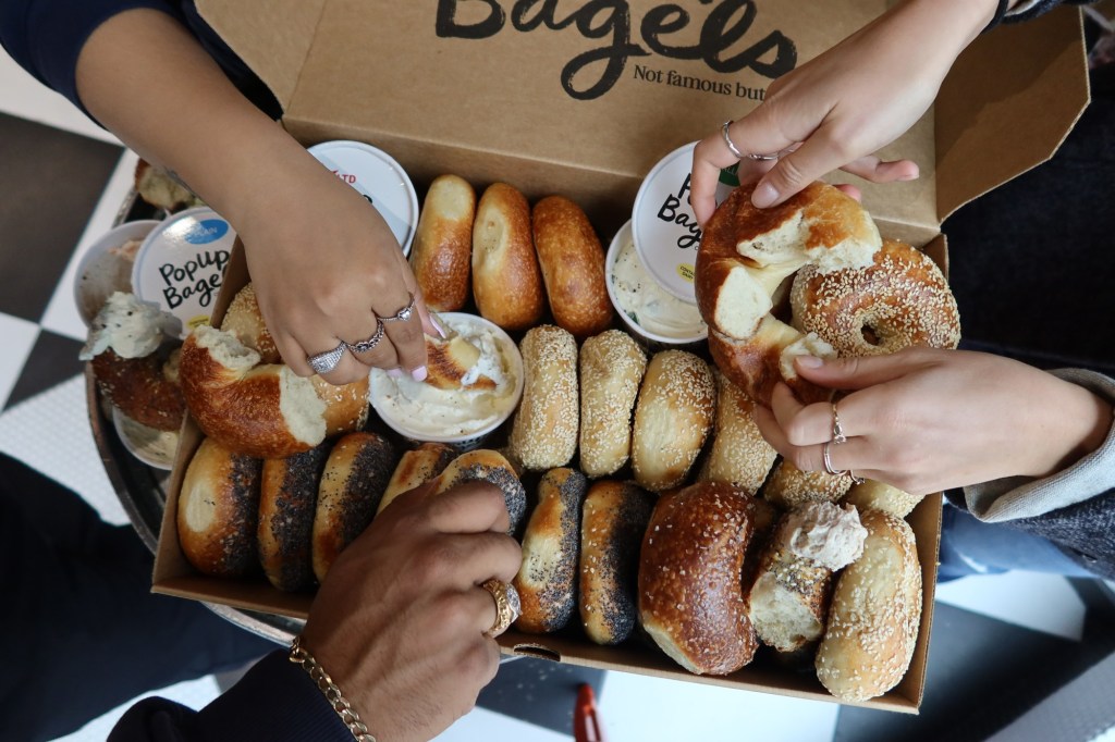New York’s PopUp Bagels opens its first of many planned SoCal shops in LA – Press Telegram
