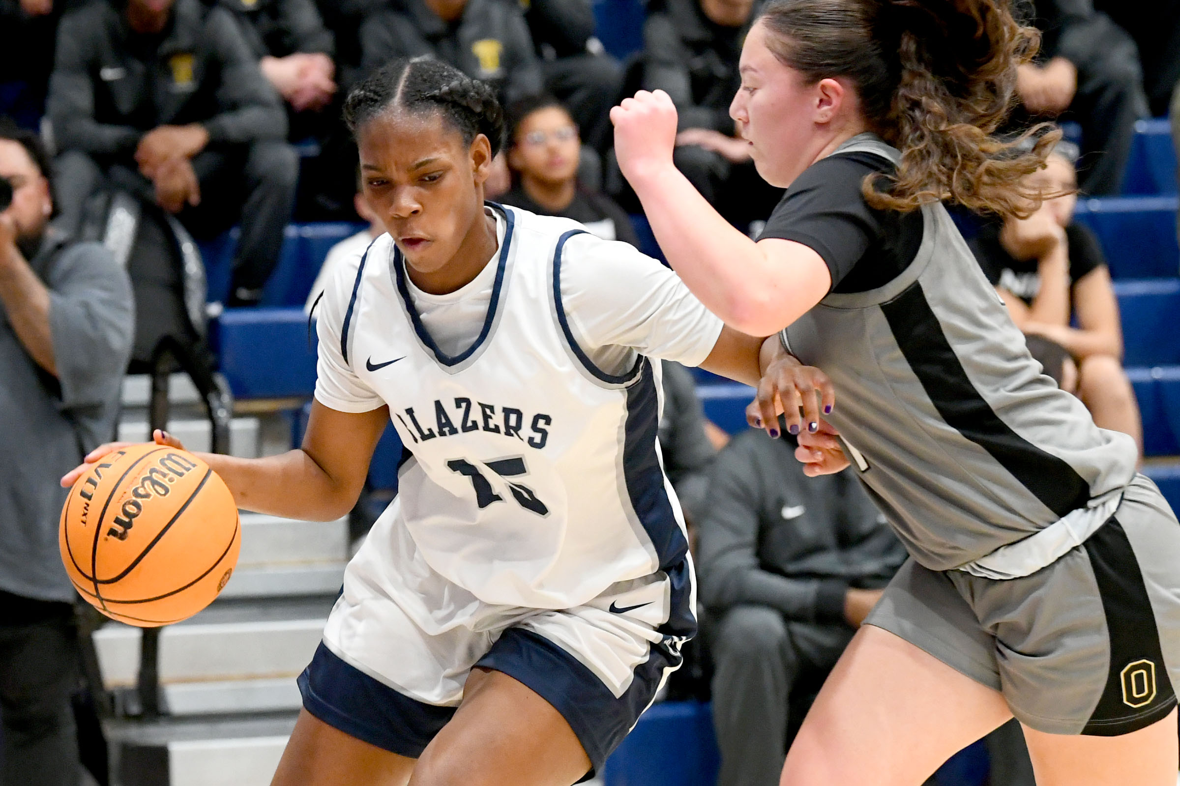 Sierra Canyonâs Payton Montgomery (15) tries to get around Bishop...