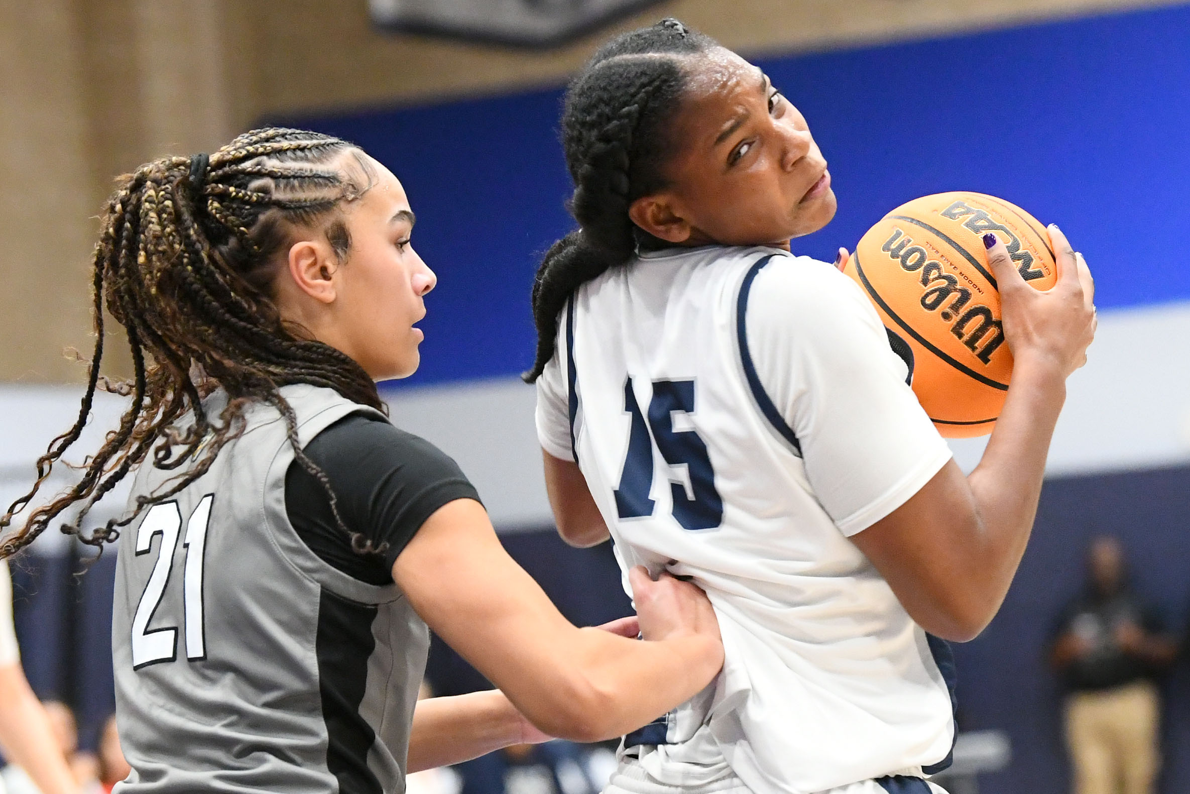 Sierra Canyonâs Payton Montgomery (15) tries to make a move...