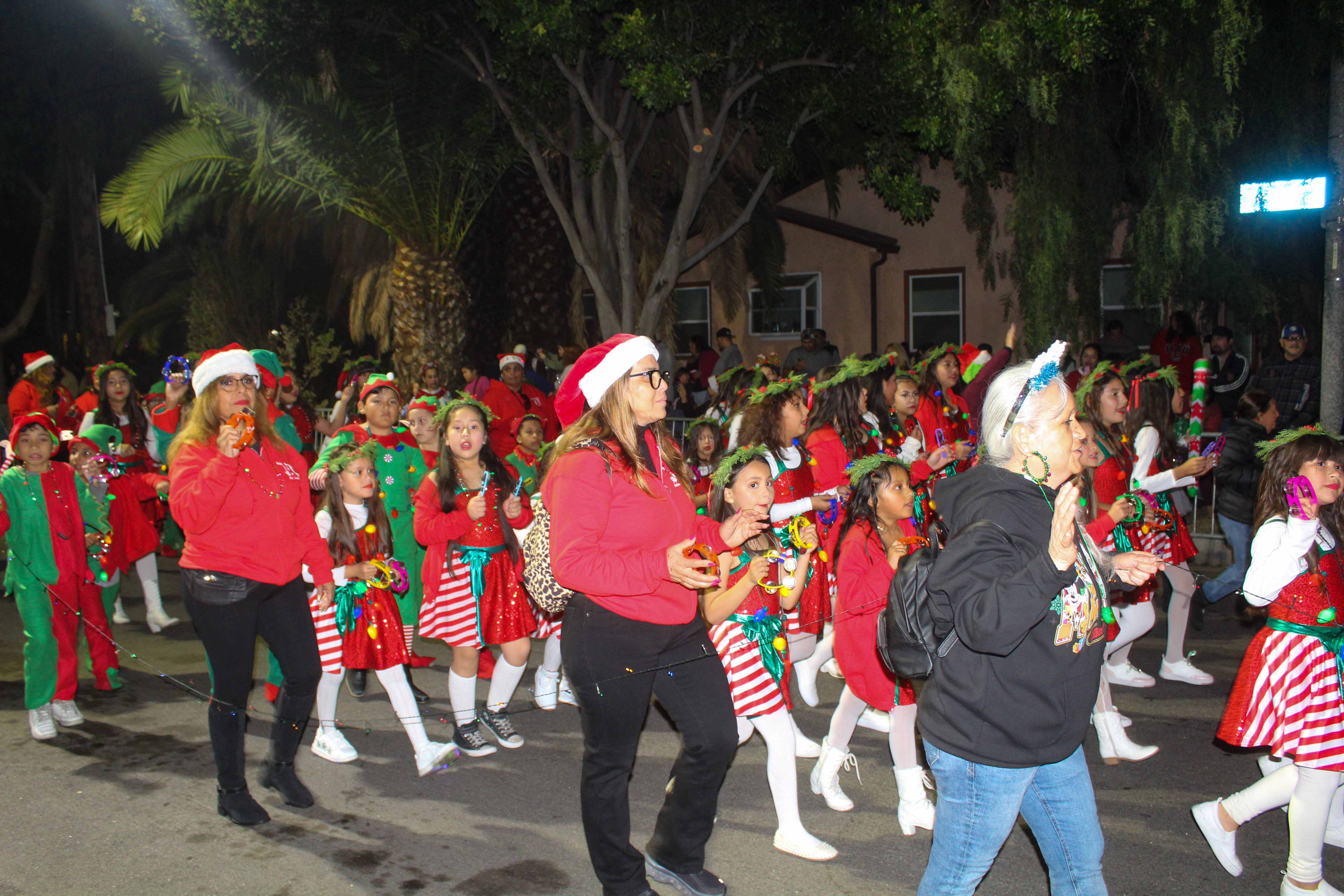 Club Folklorico Oropeza Elementary School at Long Beachâs 71st annual...