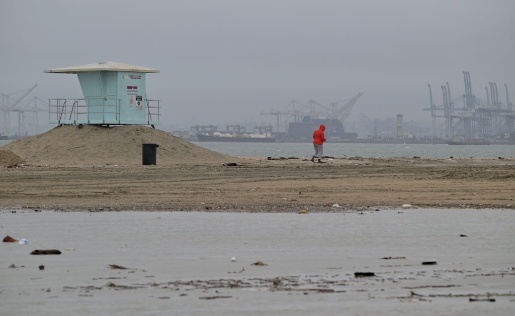 Long Beach offers sand bags, other resources as strong storm begins – Press Telegram
