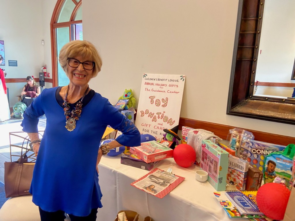 Children’s Benefit League’s ‘Mingle and Jingle’ toy drive delivers smiles – Press Telegram