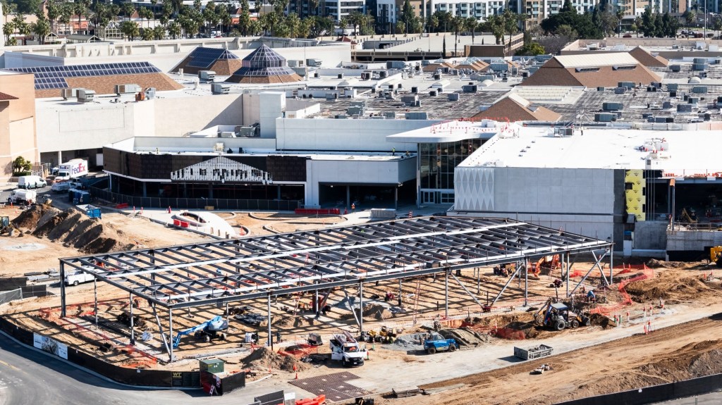 What’s one more gym when you have a Life Time? – Orange County Register