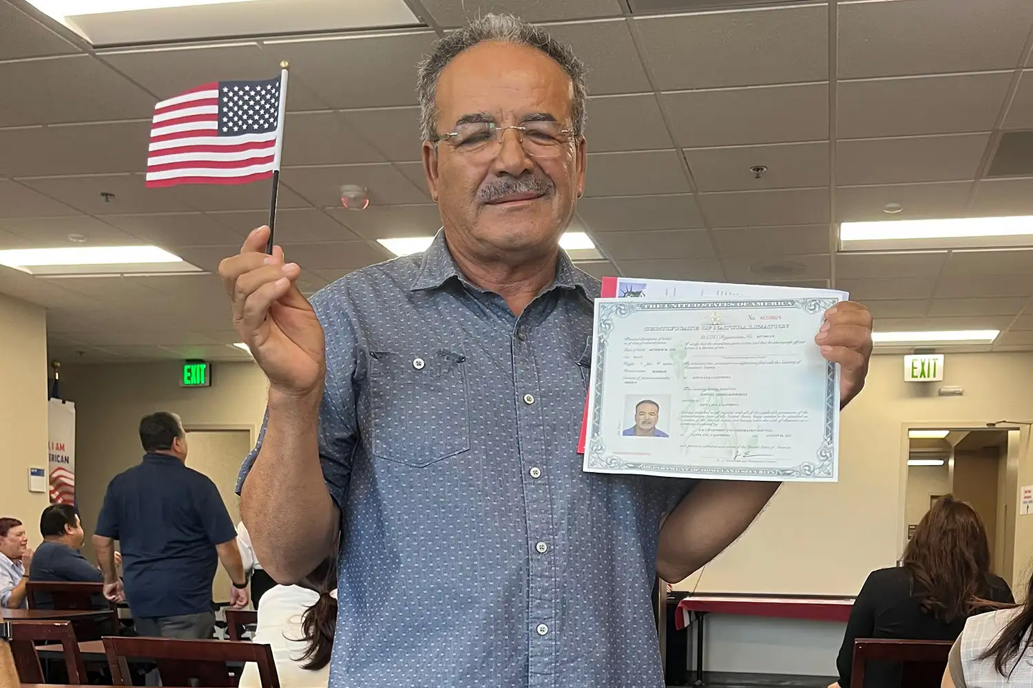 Smelling smoke, Otoniel Gomez’s wife woke him up one late...