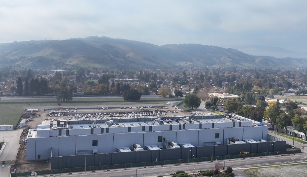 If San Jose becomes Bay Area’s data center capital, PG&E customers could pay