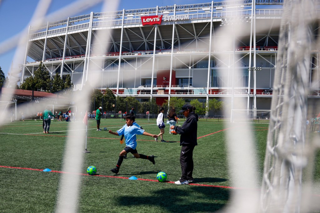 Santa Clara, NFL strike Super Bowl deal over youth soccer fields