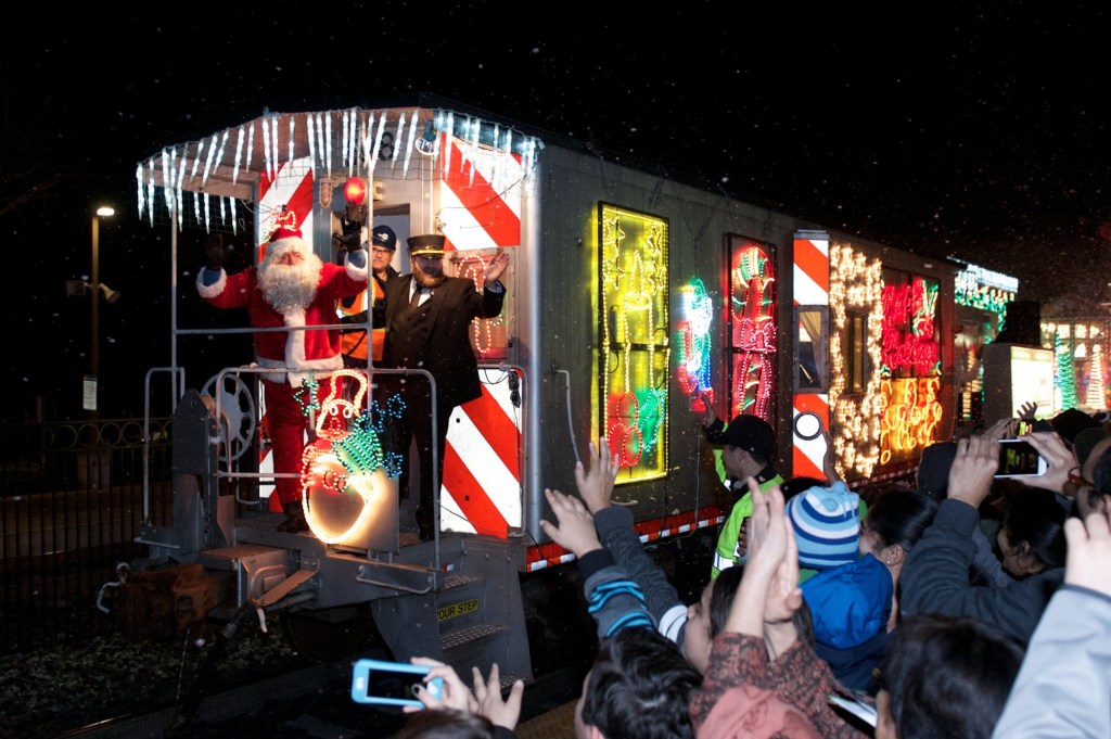 Caltrain’s Holiday Train taking a different route this year – East Bay Times