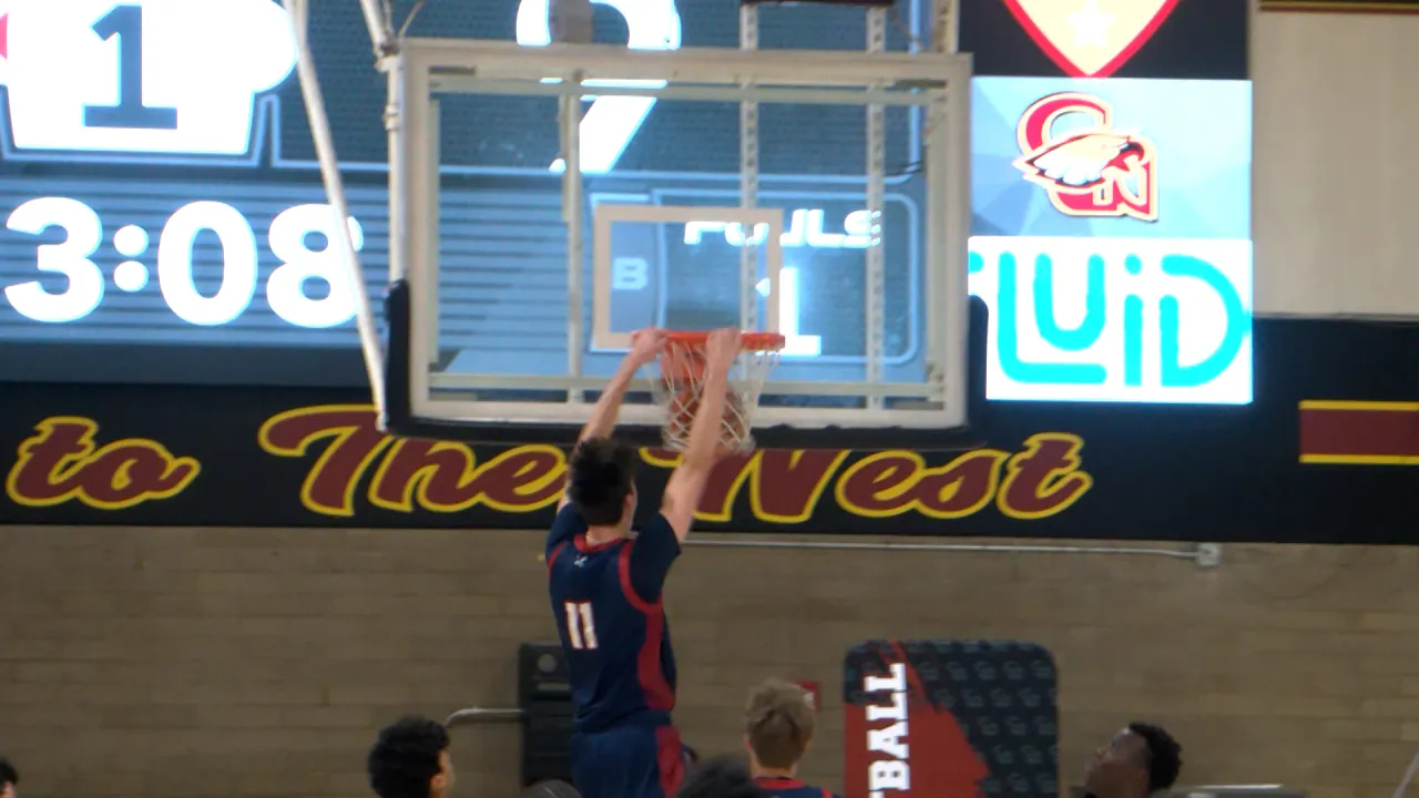 SJM outlasts Clovis West in OT at CW Nike Invitational Championship