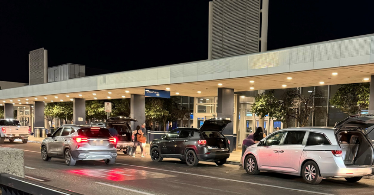 Fresno Yosemite International Airport offers tips for busy winter holiday travel 