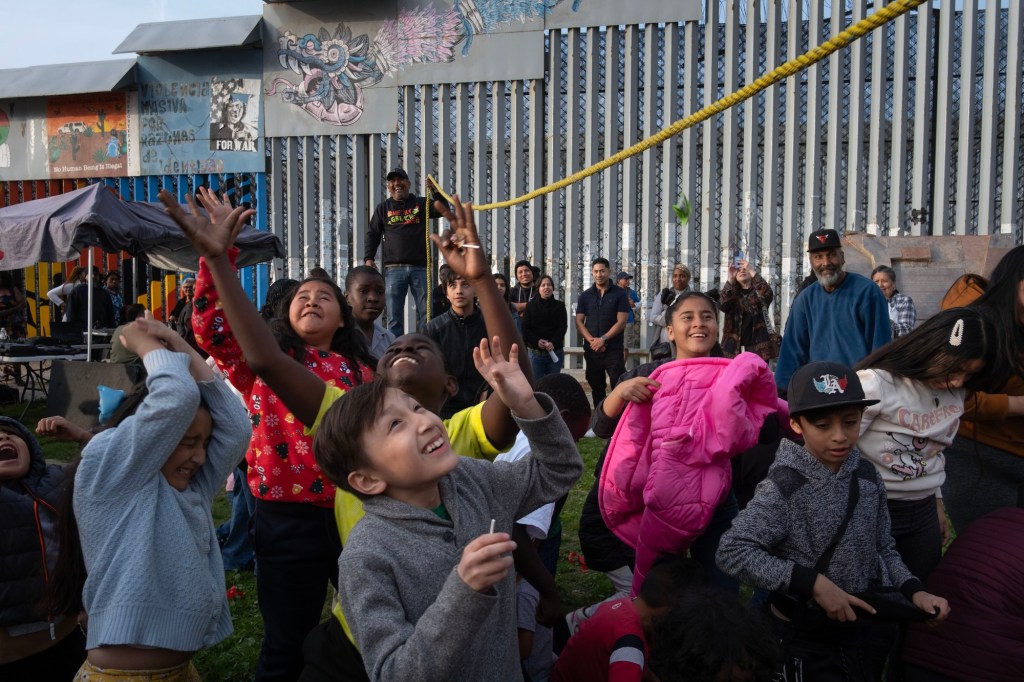 Let’s choose solidarity with migrants this holiday season – San Diego Union-Tribune