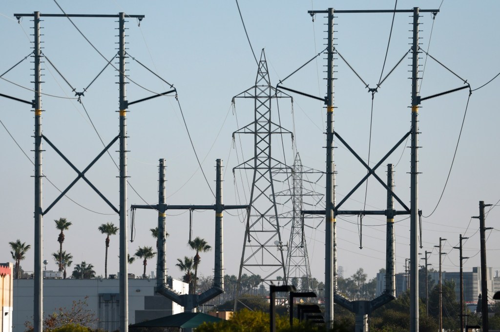 On a 4-1 vote, state utilities commission slightly lowers SDG&E’s profit rate – San Diego Union-Tribune