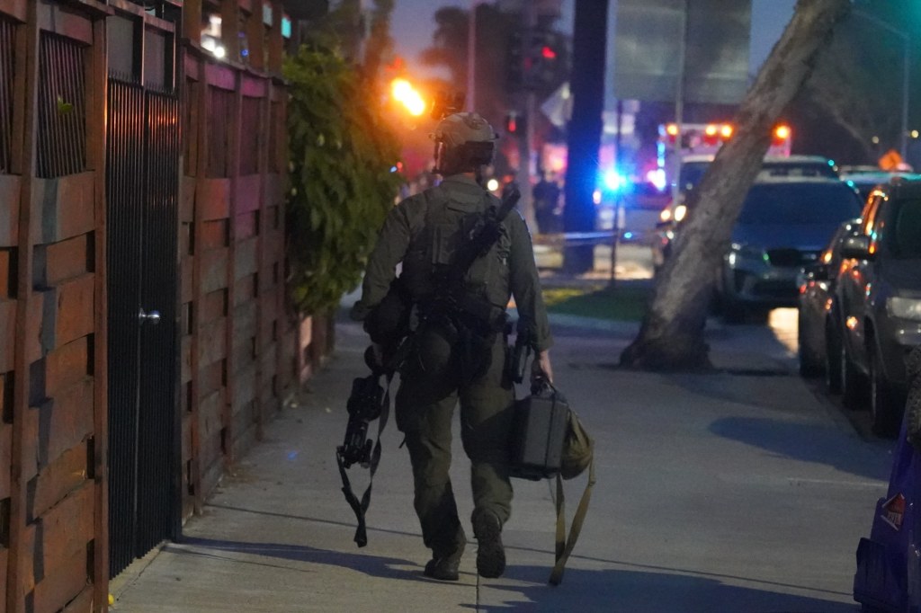 Man fatally shot himself, causing officers to take cover