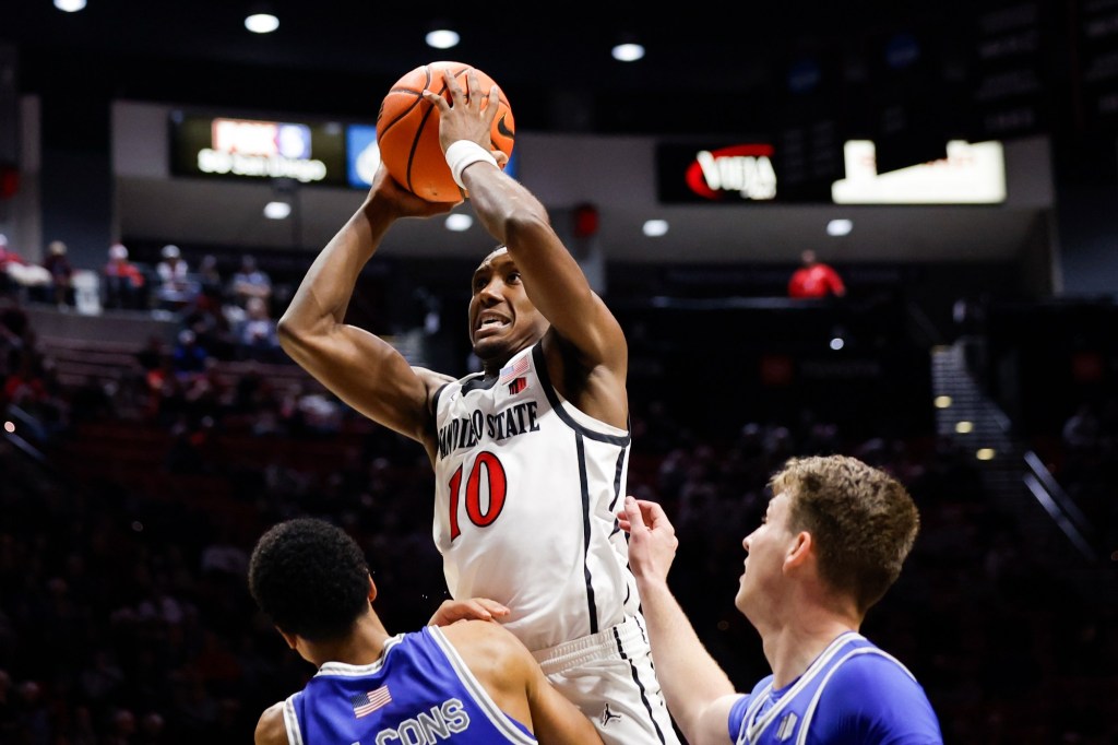 SDSU 81, Air Force 58 ... The Hibachi, Magoon Gwath's knee and a long break