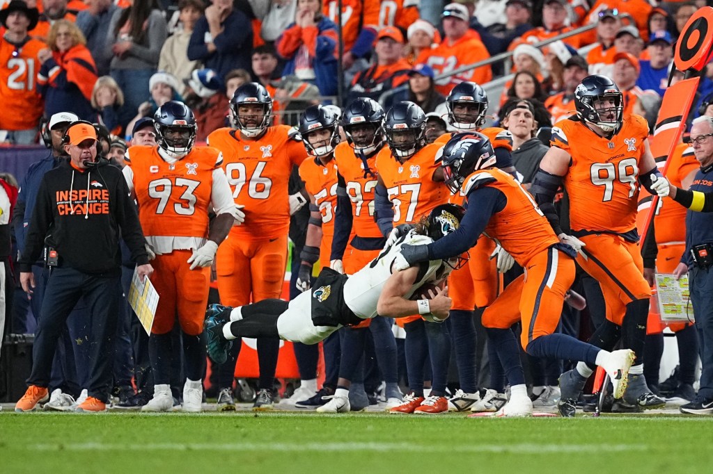 With fiery coach, capable QB, Jaguars look like one of AFC's top cats