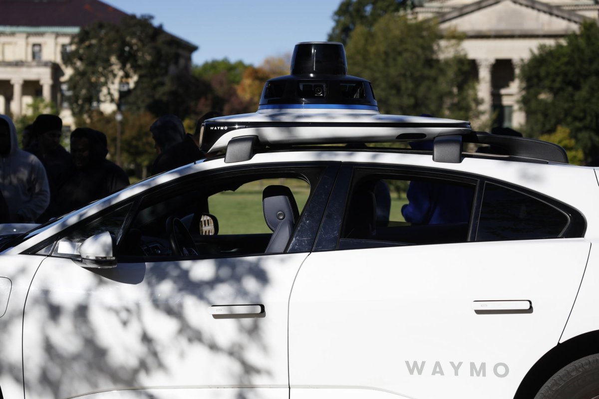 San Francisco blackout spurs Waymo driverless car fleet updates