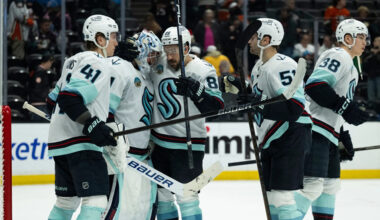 Seattle Kraken celebrate win Anaheim Ducks 2025...