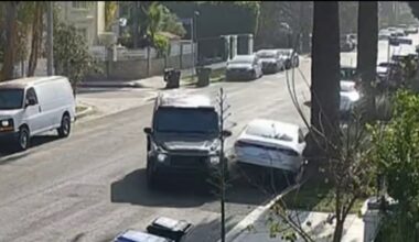 Sherman Oaks mom rams suspected burglars’ getaway car – NBC Los Angeles