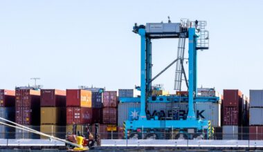 L.A., Long Beach ports report being on track for strong 2025 numbers – Daily Breeze