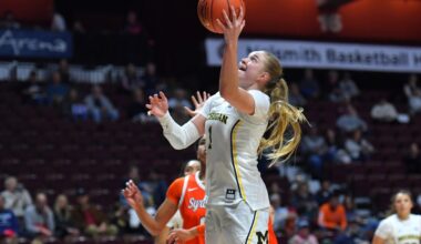 Olivia Olson leads No. 6 Michigan past Oakland 97-54 – Macomb Daily