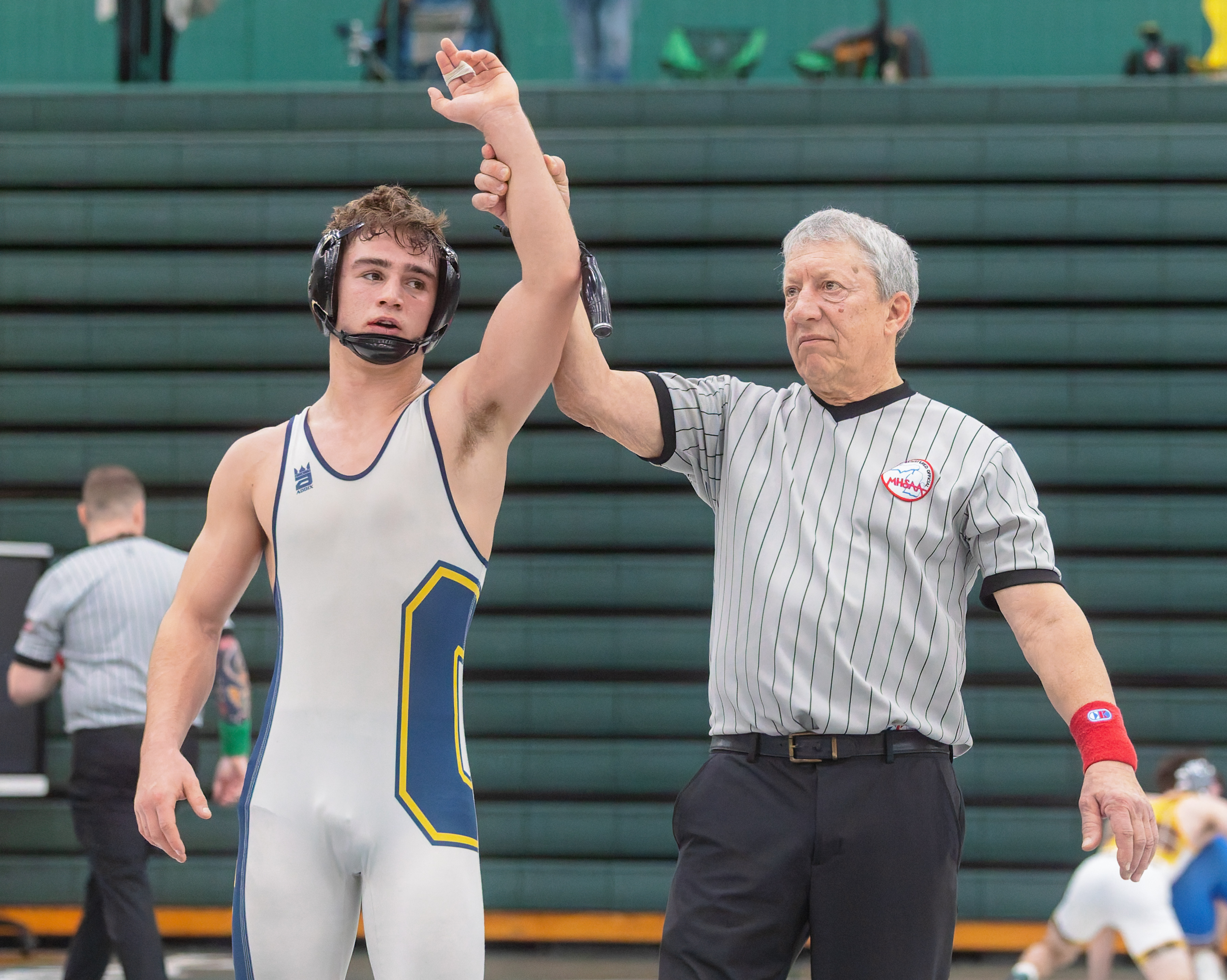 Oxford's Landon Johnson (left) defeated Walled Lake Northern's Dillon Welling...