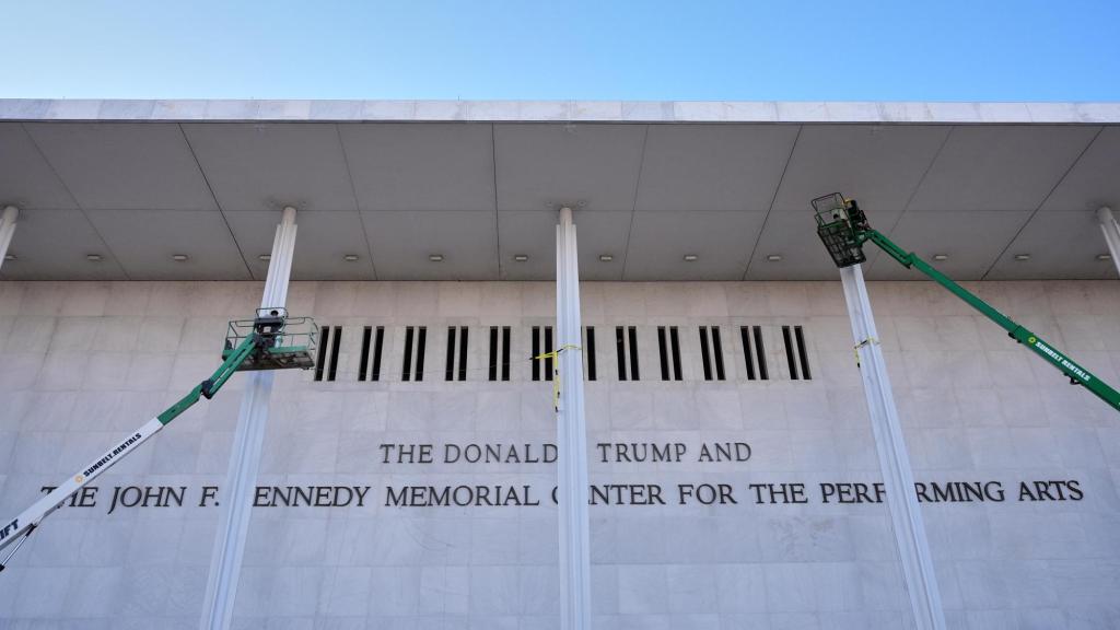 Former ‘South Park’ writer owns Trump Kennedy Center domain names – The Oakland Press