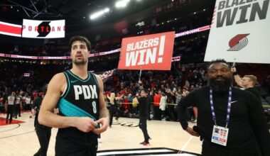 Trail Blazers survive 2 late-game collapses after controversial last-second foul call