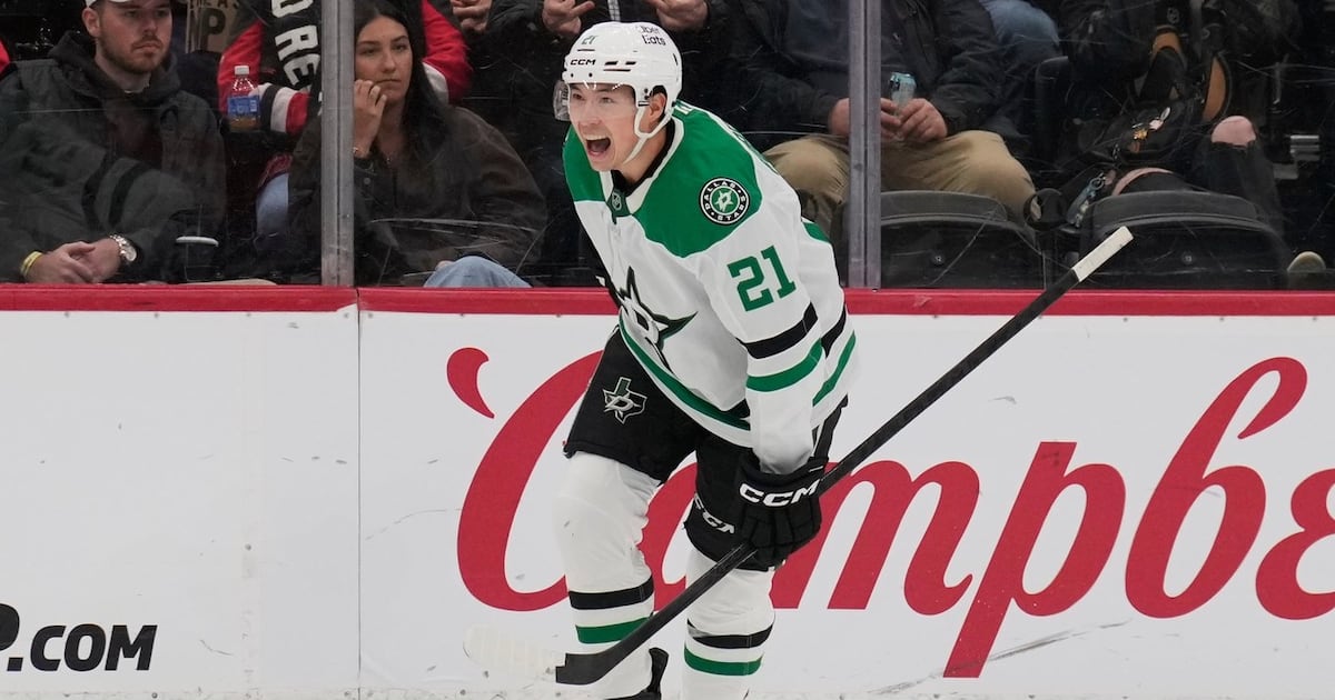 Jason Robertson has 2 goals and assist as Dallas Stars beat Anaheim Ducks for 3rd straight win
