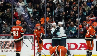 Jordan Eberle scores 2 in 3rd period as Kraken beat Ducks 3-1