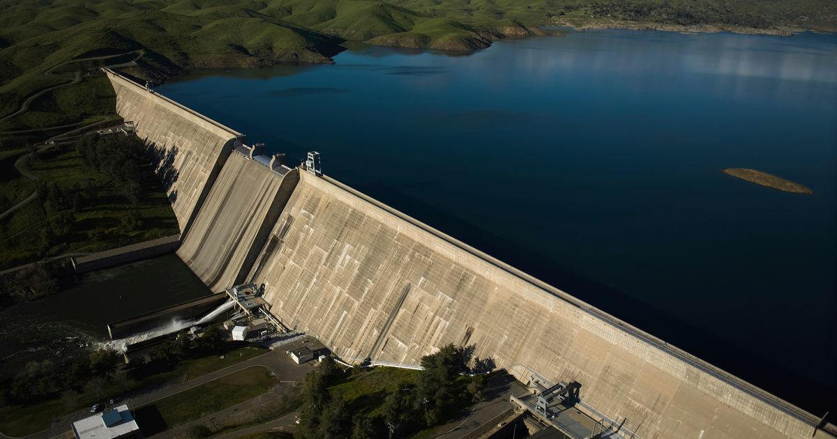 Trump administration to direct more water to California farms :: WRAL.com