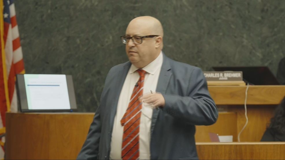 In a tense day of closing arguments, prosecutors and defense attorneys presented sharply contrasting narratives in the case of Maya Hernandez, the mother charged in the hot-car death of her one-year-old son, Amilio, and the alleged endangerment of his two-year-old brother, Mateo, as she attended a medical spa for a liquid BBL in Bakersfield. KBAK/KBFX