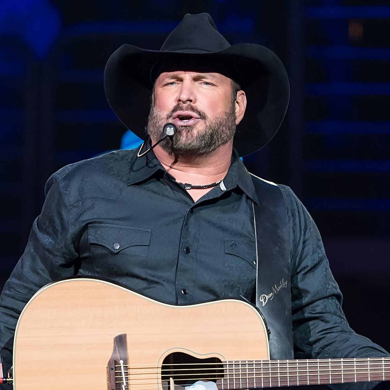 bakersfield sound, garth brooks