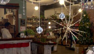 Sacramento's Shop 916 program offers holiday gift card bonuses