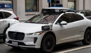 San Francisco Waymo passenger gives birth inside self-driving vehicle