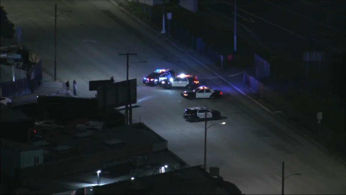 1 dead, 3 hurt in East LA shooting – NBC Los Angeles